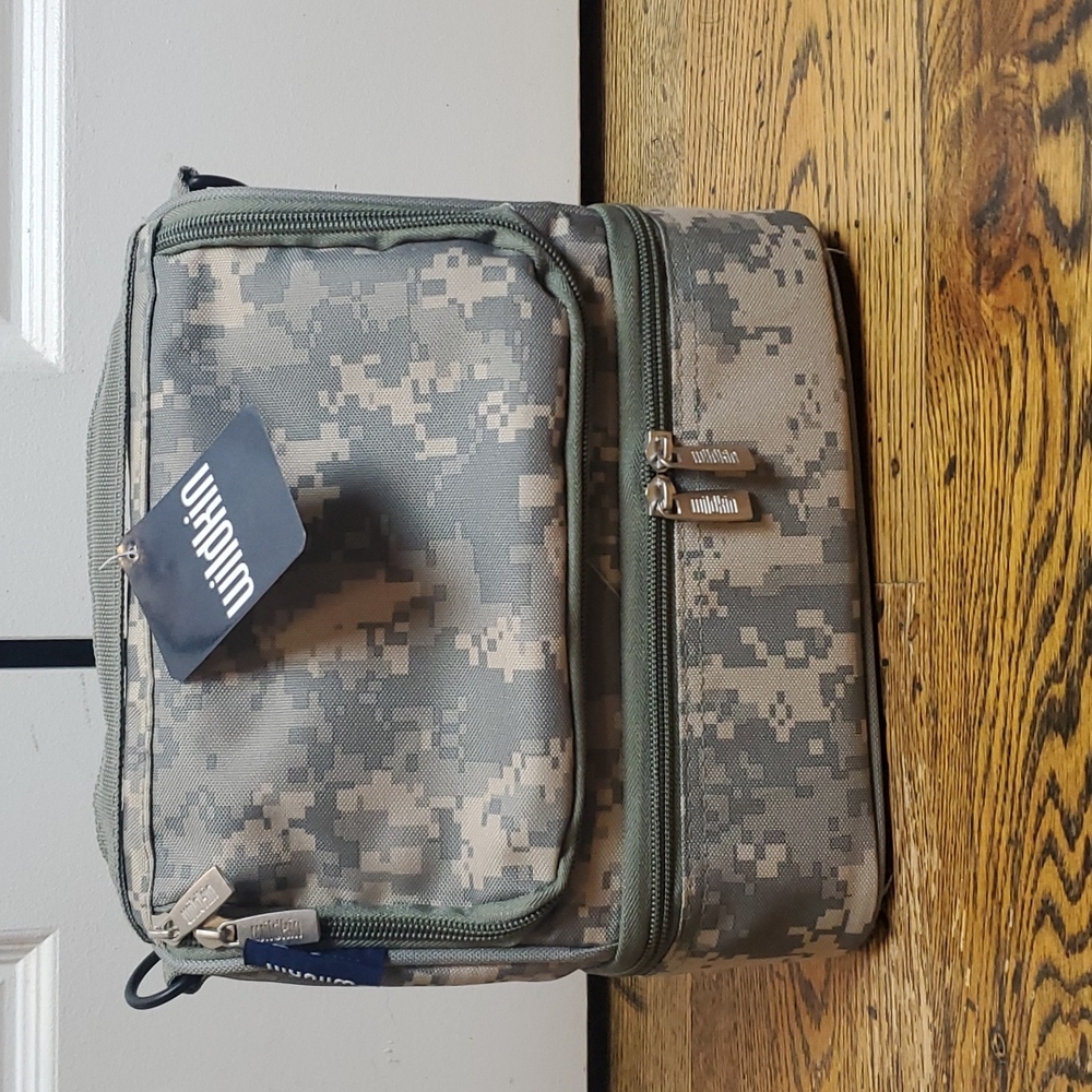 Wildkin kids camo print school lunchbox
